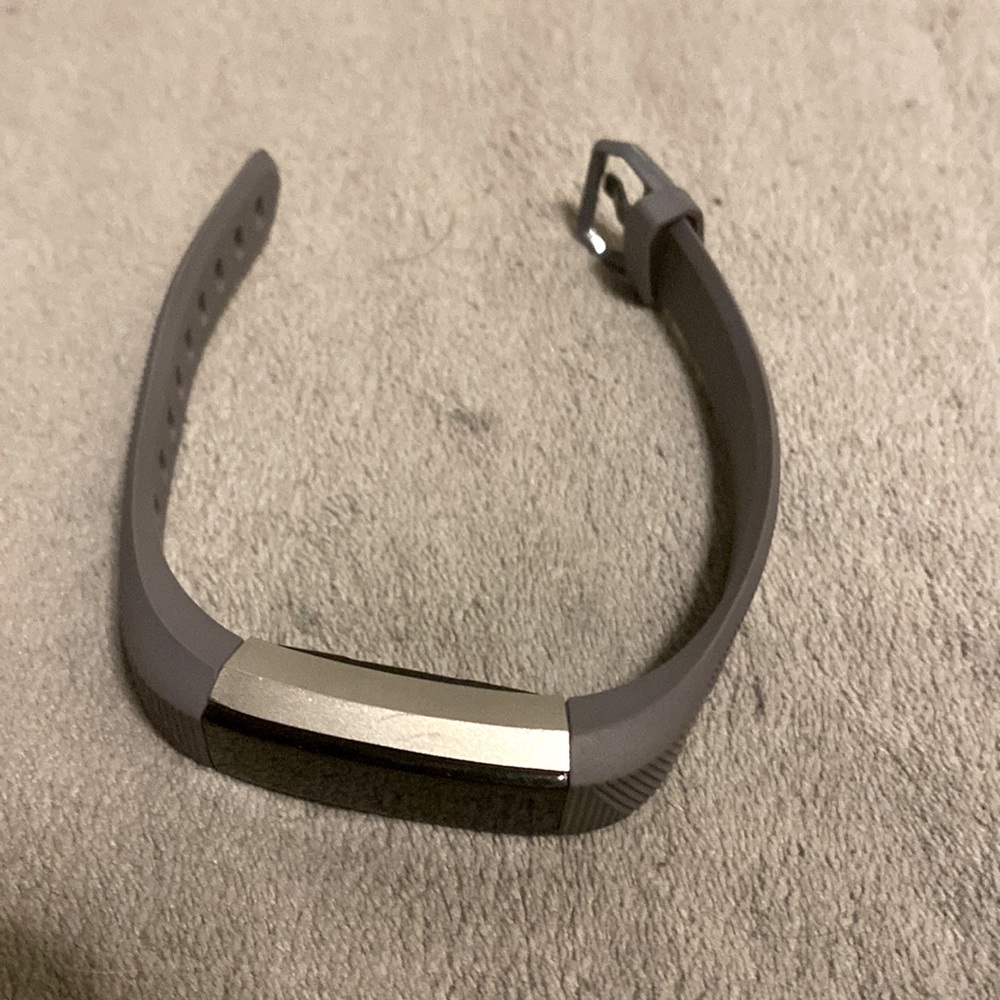 Fitbit Alta HR, small. charger & 3 wrist bands